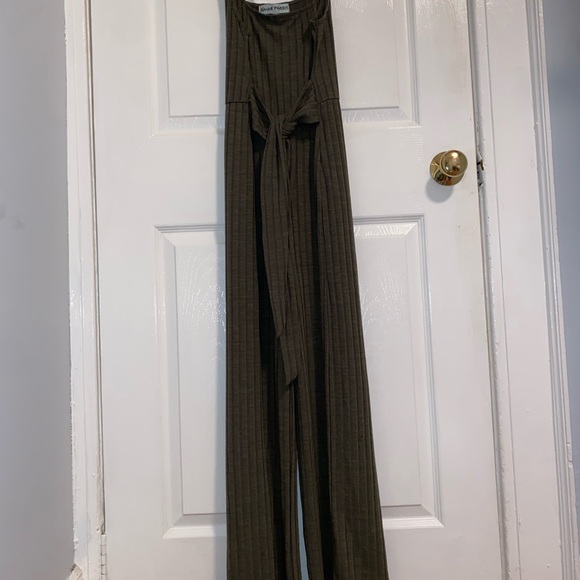 Almost Famous Olive Jumpsuit - Picture 5 of 5